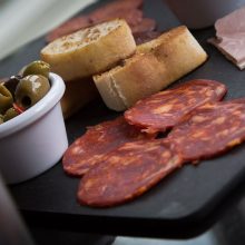 charcuteria en los belones